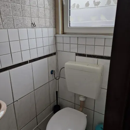 Apartment Dachgeschoss Strasse *